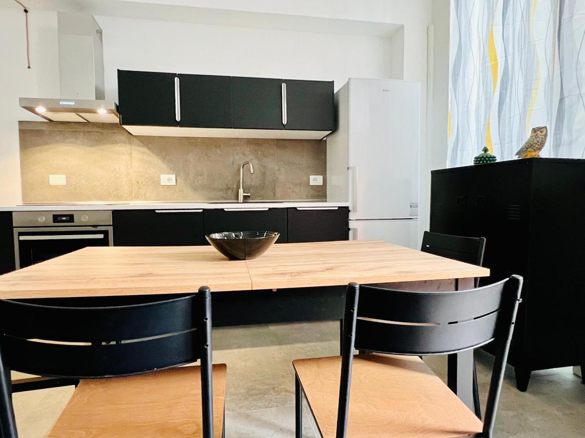 Navigli Perfect Modern Flat Close To The Green Metro Apartment